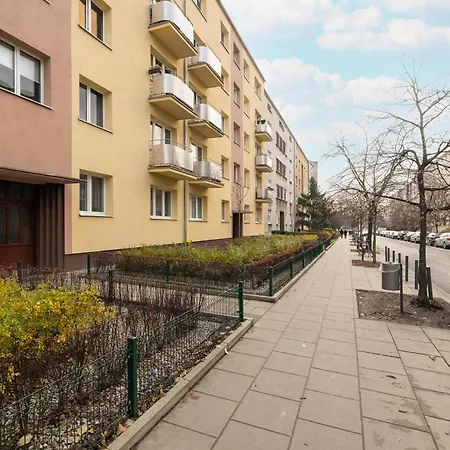 Wyjatkowy Z Parkingiem By Renters Апартаменти *