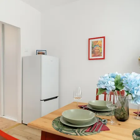 Apartment Wyjatkowy Z Parkingiem By Renters Poznan