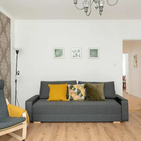 Wyjatkowy Z Parkingiem By Renters Апартаменти Познань