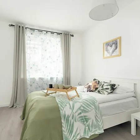 Wyjatkowy Z Parkingiem By Renters Апартаменти